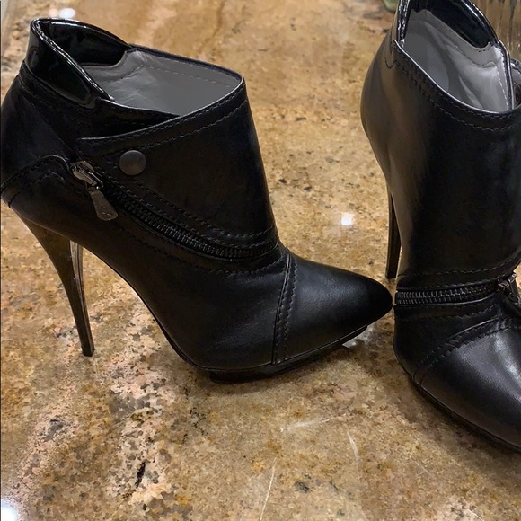 Brand new Alexander McQueen boots - Picture 2 of 4